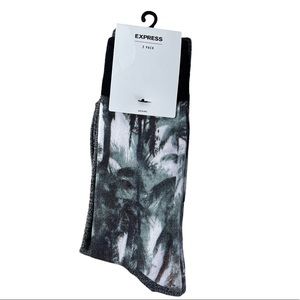 Express Mens 2 Pack of Socks Shoe Size 8-13 Grey Palm Trees Crew Socks